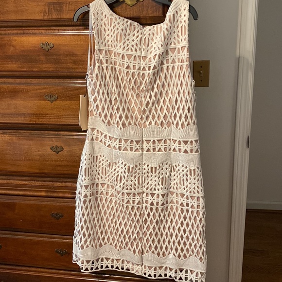 Ivanka Trump - Picture 2 of 3